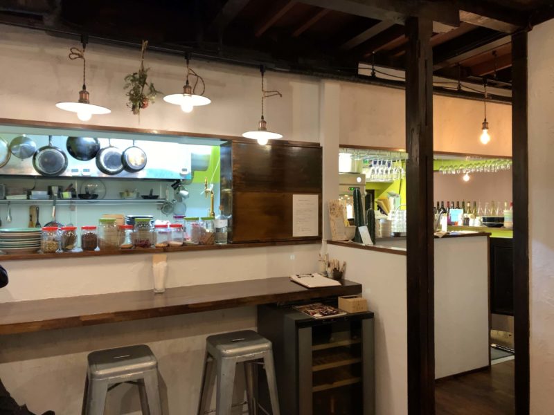 中野 居酒屋 Roji ろじ レンガ坂裏路地のお洒落隠れ家で絶品スパイス料理 ほろ酔い散歩