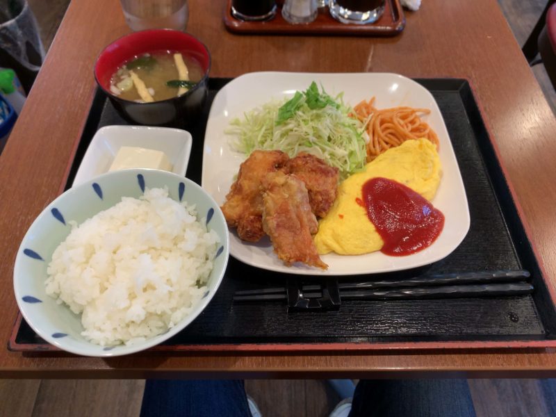中野「MIYOSHIYA」サービス定食②