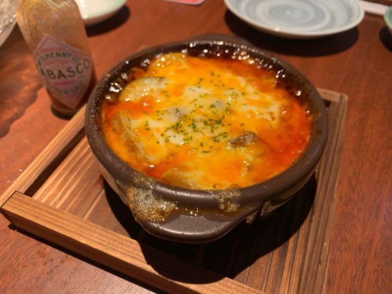 中野「味わい屋」牛すじトマトチーズ焼き
