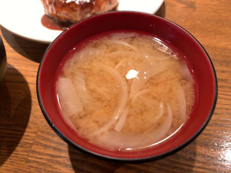 中野「ストローハット」味噌汁