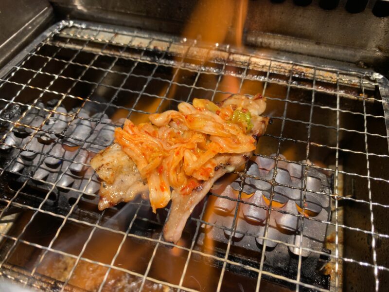 中野「焼肉ライク」キムマヨの焼き方