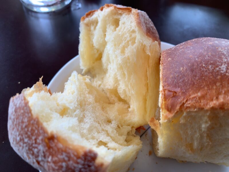中野「グッドモーニングカフェ」フワフワのパン