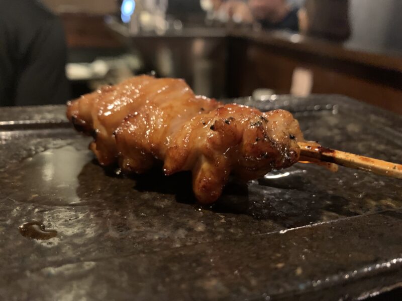 中野「片山鶏肉店」首の付け根の肉