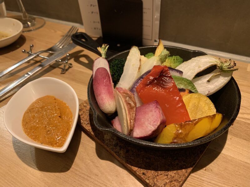 中野「オルガニコ」鎌倉野菜のオーブン焼き