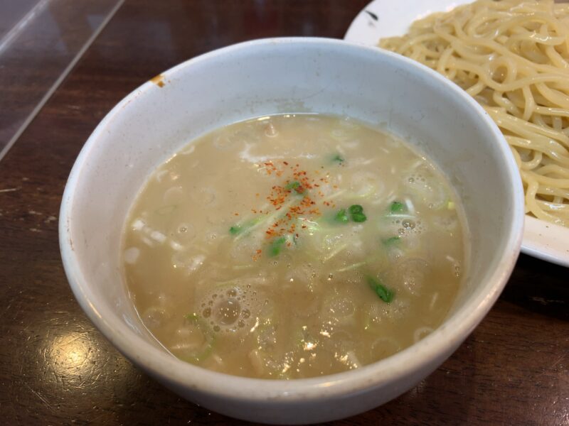 中野「藤丸」つけ麺の鶏白湯スープ