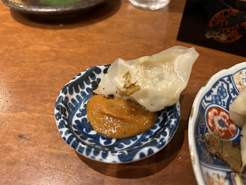 経堂「魚のタナ」味噌タレと餃子が最高の組合せ