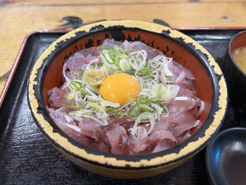 新宿「タカマル鮮魚店」海の漁師丼