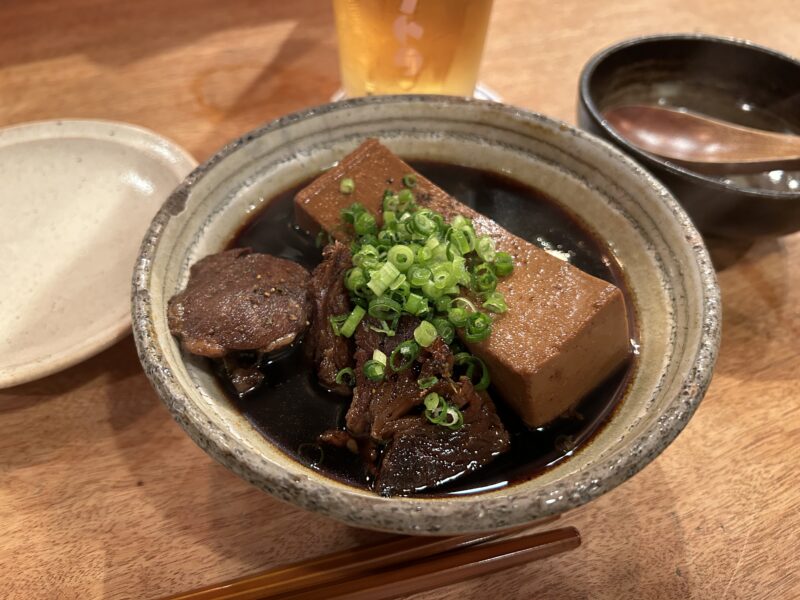 目黒「酒場シナトラ」肉豆腐