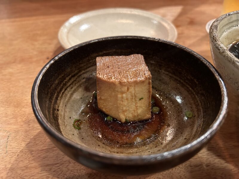 目黒「酒場シナトラ」味の染みた豆腐