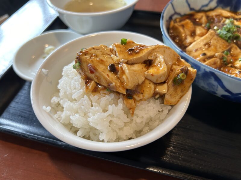 経堂「四川料理 蜀彩」麻婆豆腐＆ごはん