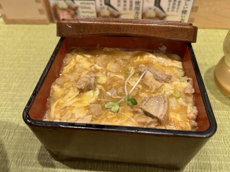 御徒町「鴨to葱」飲める親子丼