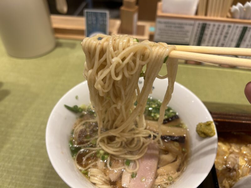 御徒町「鴨to葱」全粒粉入りの細麺