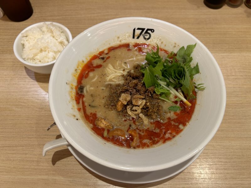 新宿「175°DENO担担麺」汁あり担担麺