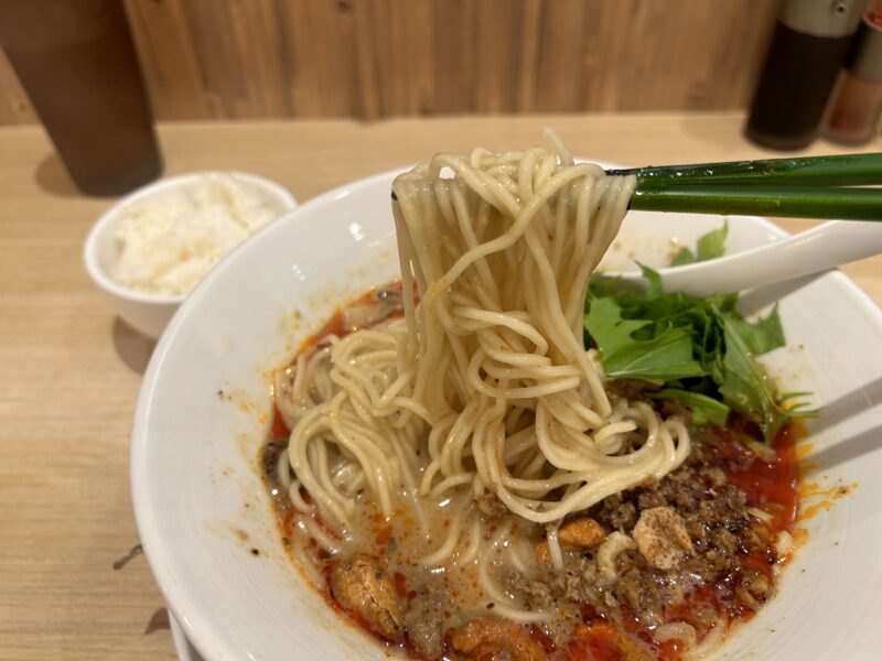 新宿「175°DENO担担麺」麺