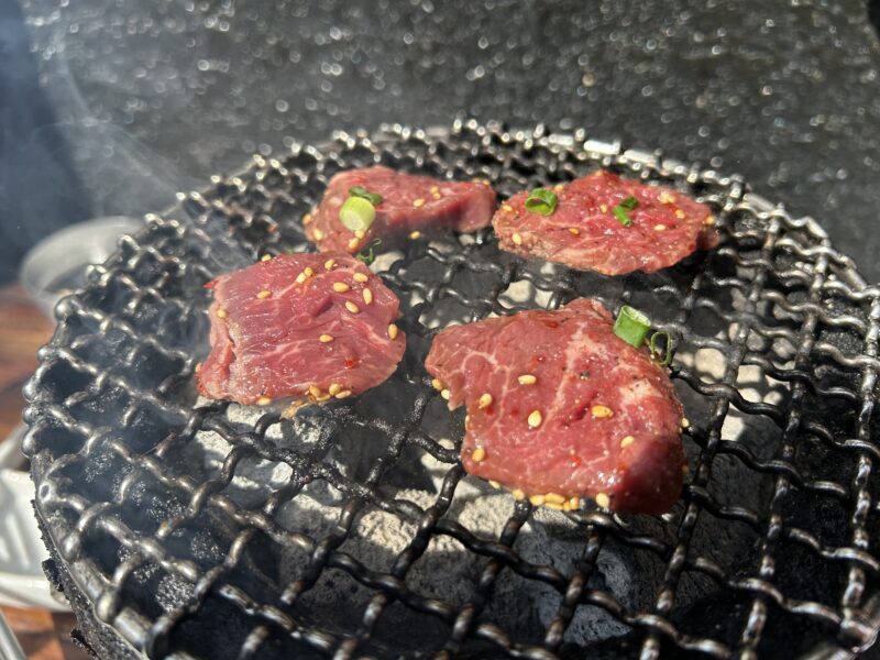 野毛「大夢」カルビ塩(肉の旨みが爆発)