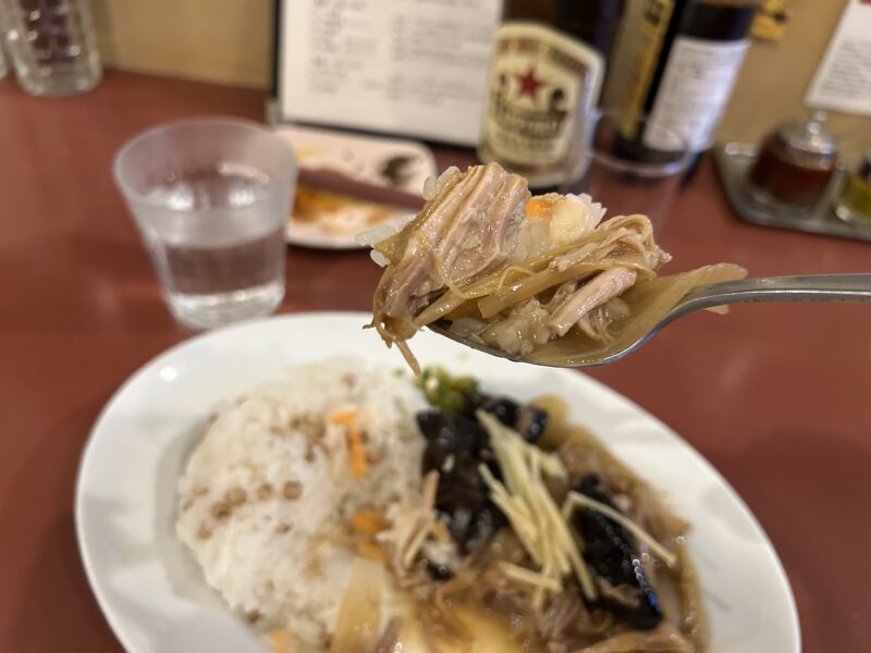 代々木上原「按田餃子」頬張る場所によって味わいが変わる【ラゲーライス】