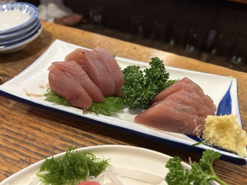 門前仲町「魚三酒場」色合いより“味”で勝負。おろし生姜で真価発揮