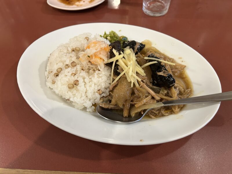 代々木上原「按田餃子」按田餃子自慢の木耳たっぷり【ラゲーライス】の魔力