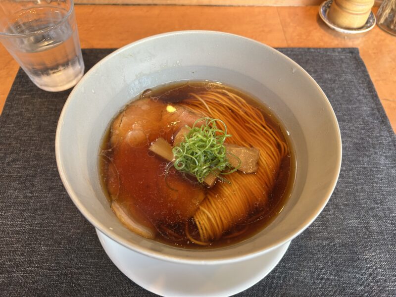 つつじが丘「柴崎亭」渾身の一杯に感じた静かな衝撃【中華そば】