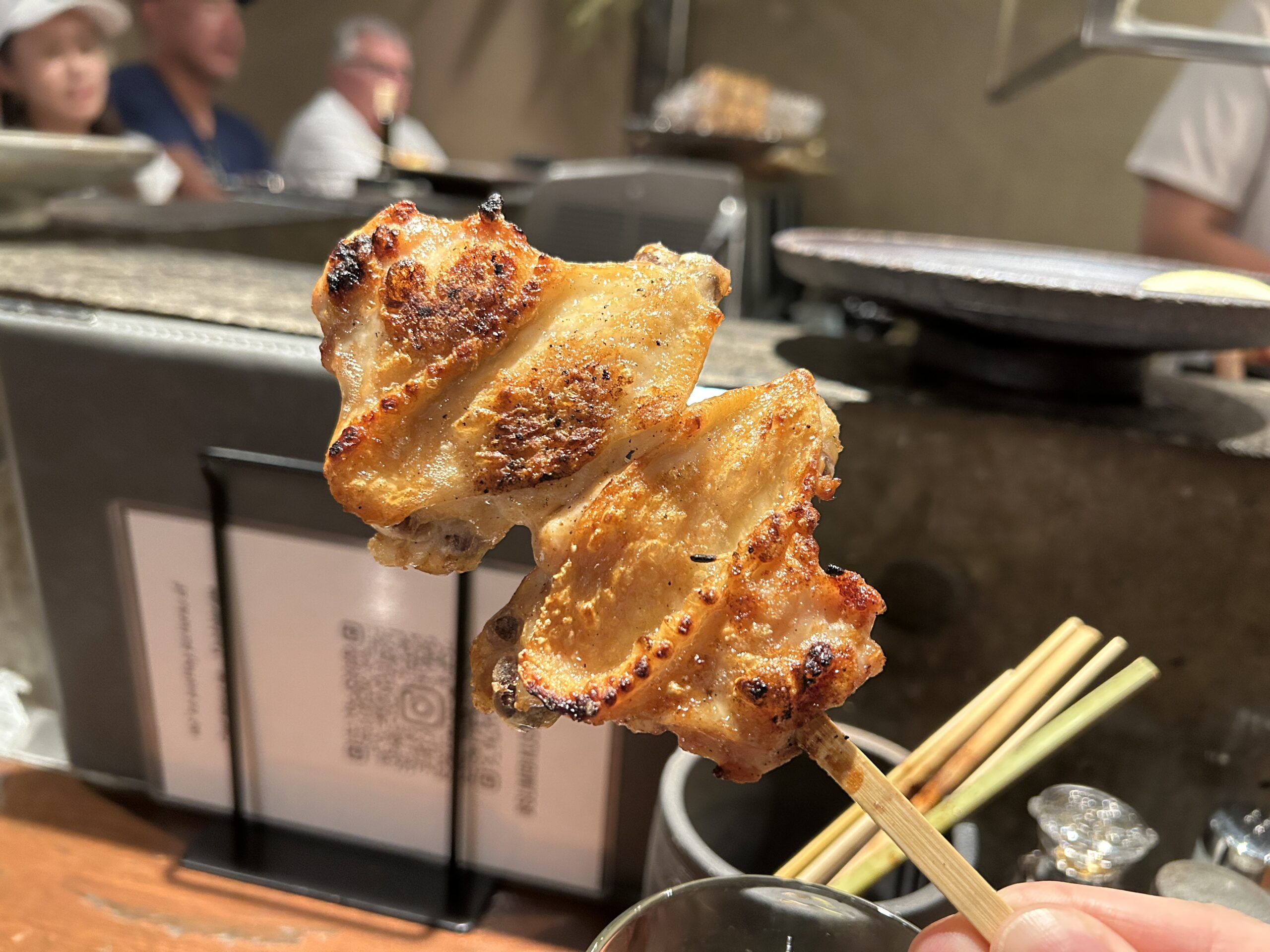 代々木上原「炭火串焼ふく」皮パリ＋肉ジュワ＋炭香の王道の味！手羽先串