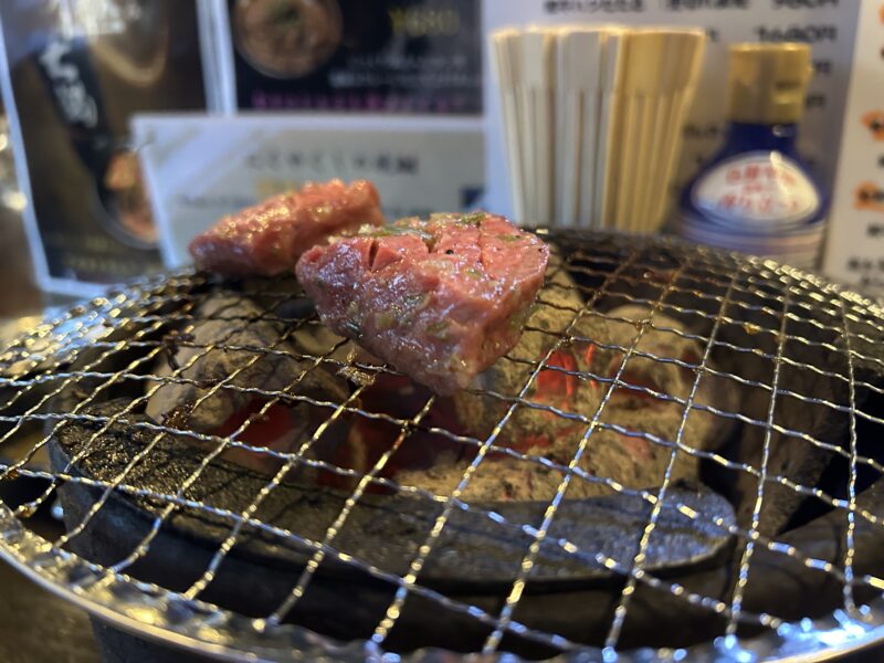 中野「にくやくし」タンの美味しさを引き出す「教科書」のような一皿