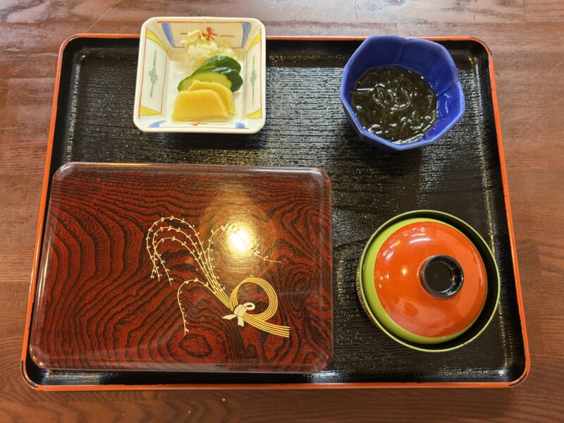 浜松「八百徳」豪華な重箱に期待が膨らむ上鰻重セット