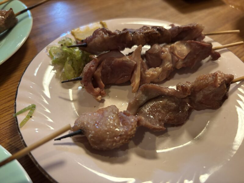 京成立石「三平」コリコリ食感が味わえる新感覚【ハツ串】