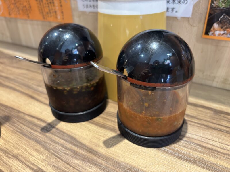 荻窪「リョウテにサバ」鯖めしの味を引き立てる二種類の特製醤油