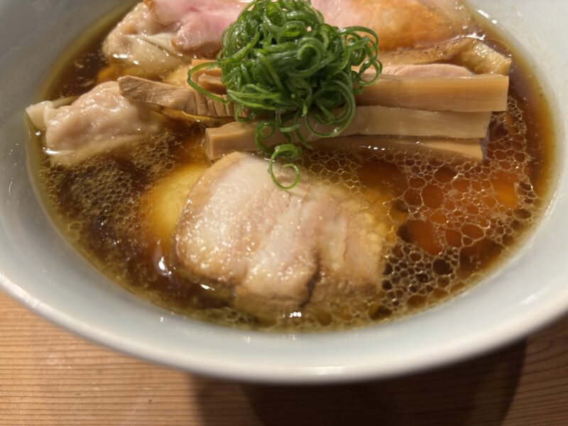 狛江「しば田」三種のチャーシューが描く味のグラデーション