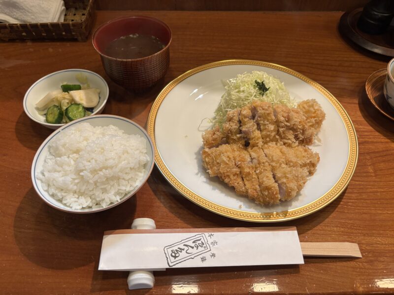 御徒町「ぽん多 本家」カツレツとご飯セット