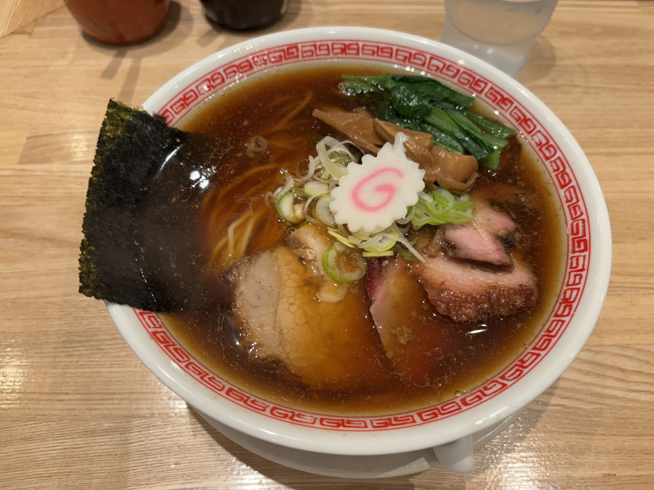 中目黒「麺や みかん」二種類のチャーシューが圧巻の存在感を放つ【MIX中華そば】