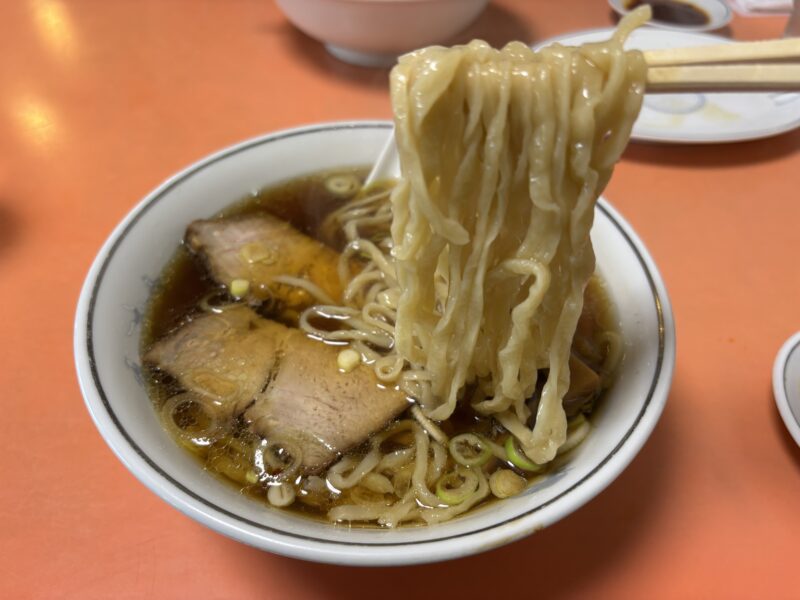 野方「十八番(おはこ)」様々な食感を味わえる自家製の手打ち麺