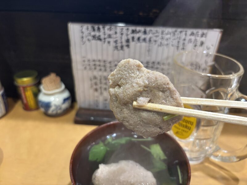 大井町「だるまや」無骨で力強い食感の【つみれ】
