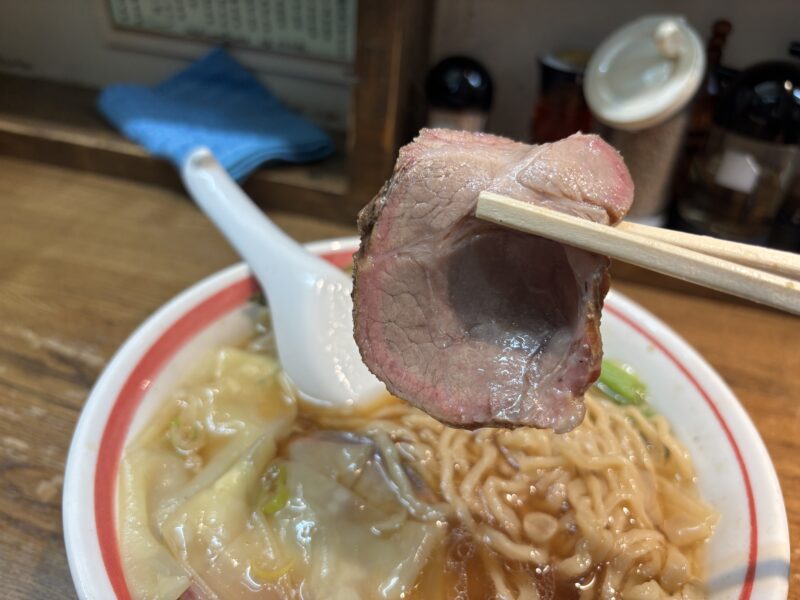 大井町「麺壱 吉兆」燻製を思わせるような香ばしさを感じるチャーシュー