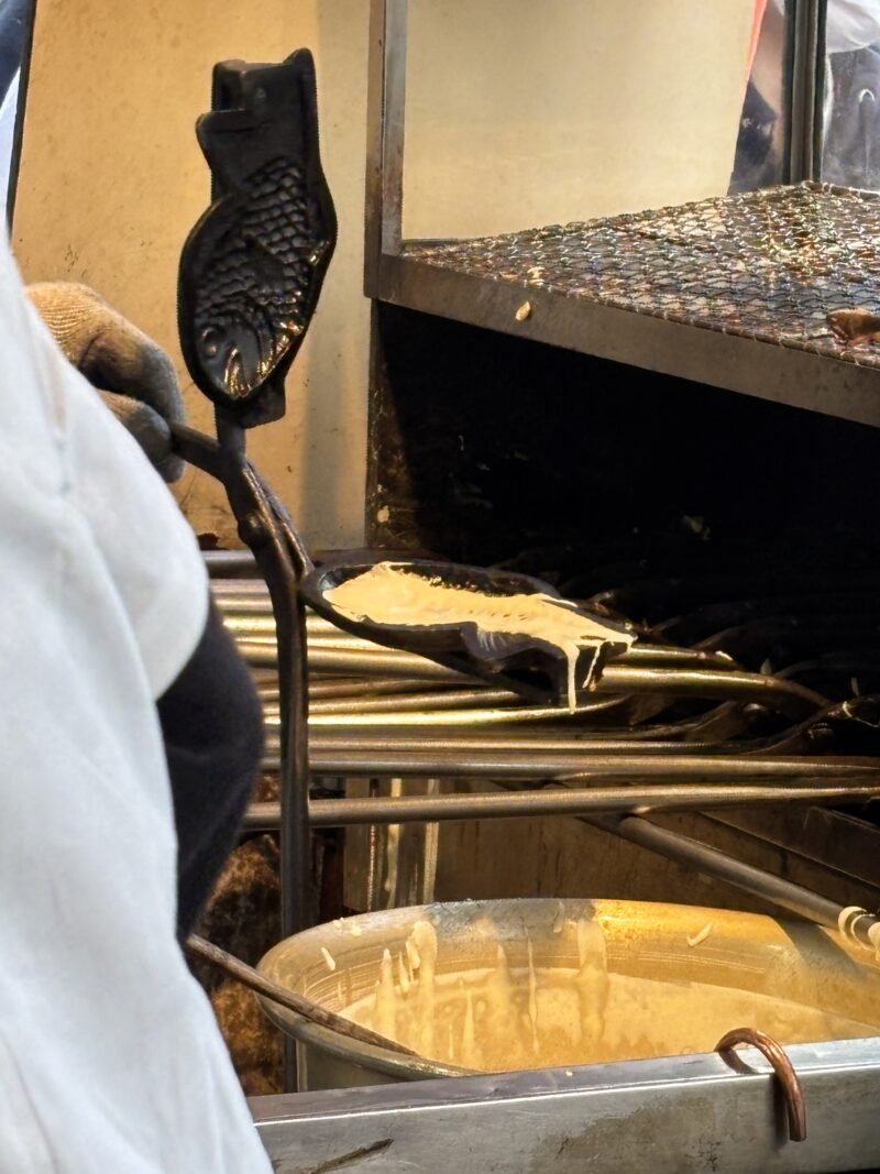 人形町「高級鯛焼本舗柳屋」音と楽しめる伝統の一丁焼き