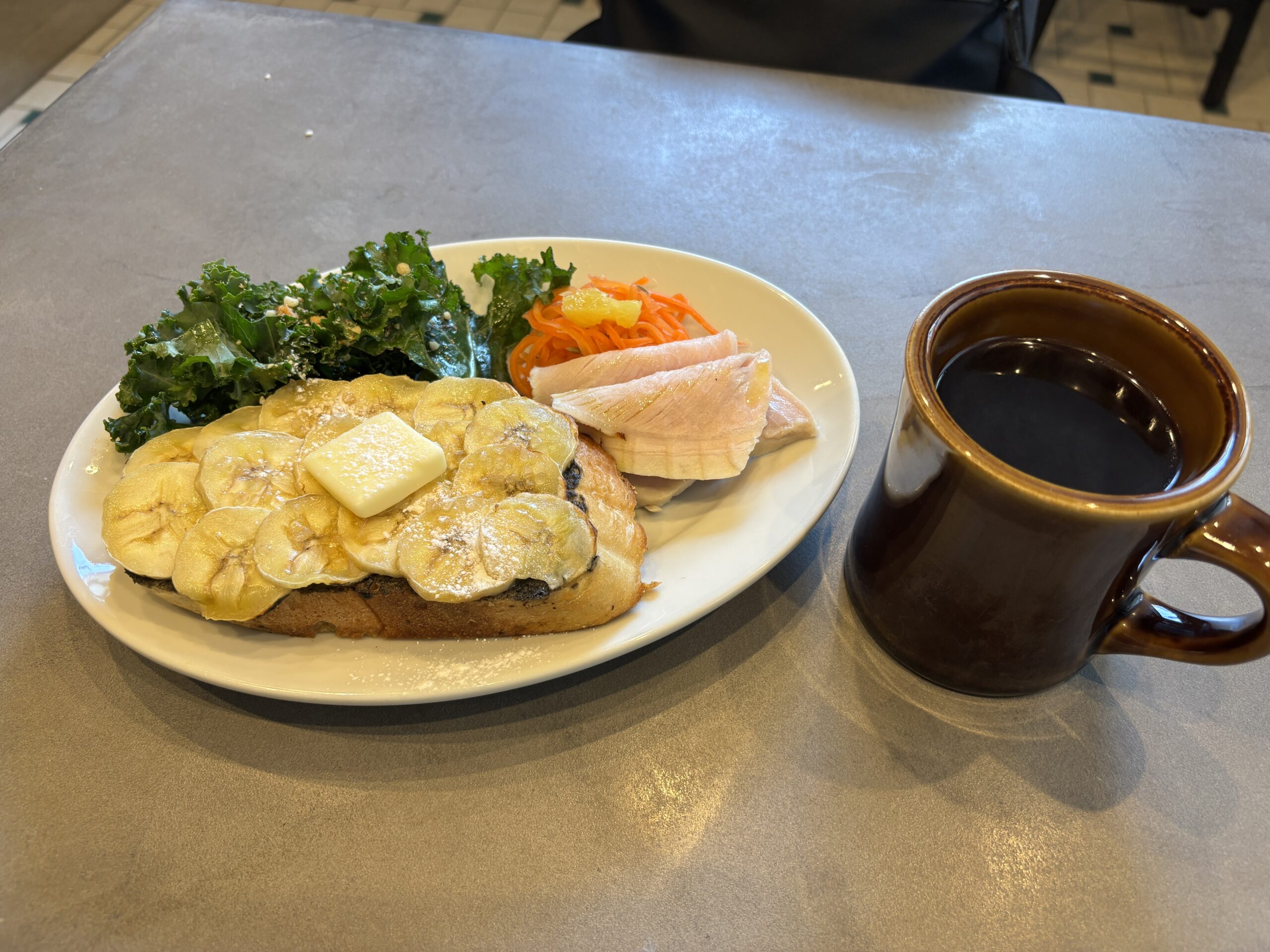 下高井戸「HEIM」“黒ごまバナナトースト”＆”ホットアメリカーナ”