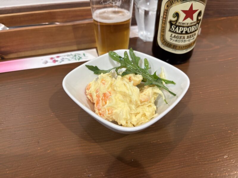 三鷹「七條」舌の上で崩れる滑らかな芋の質感が特徴的なポテサラ