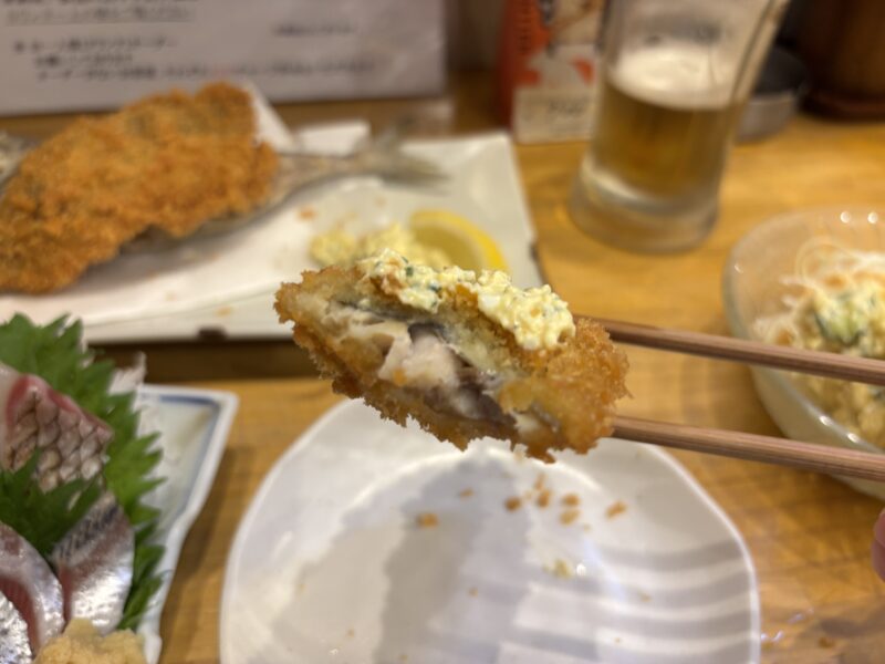 吉祥寺「かどや魚丸」タルタルと醤油を交互に味わうのが最高だった“アジフライ”