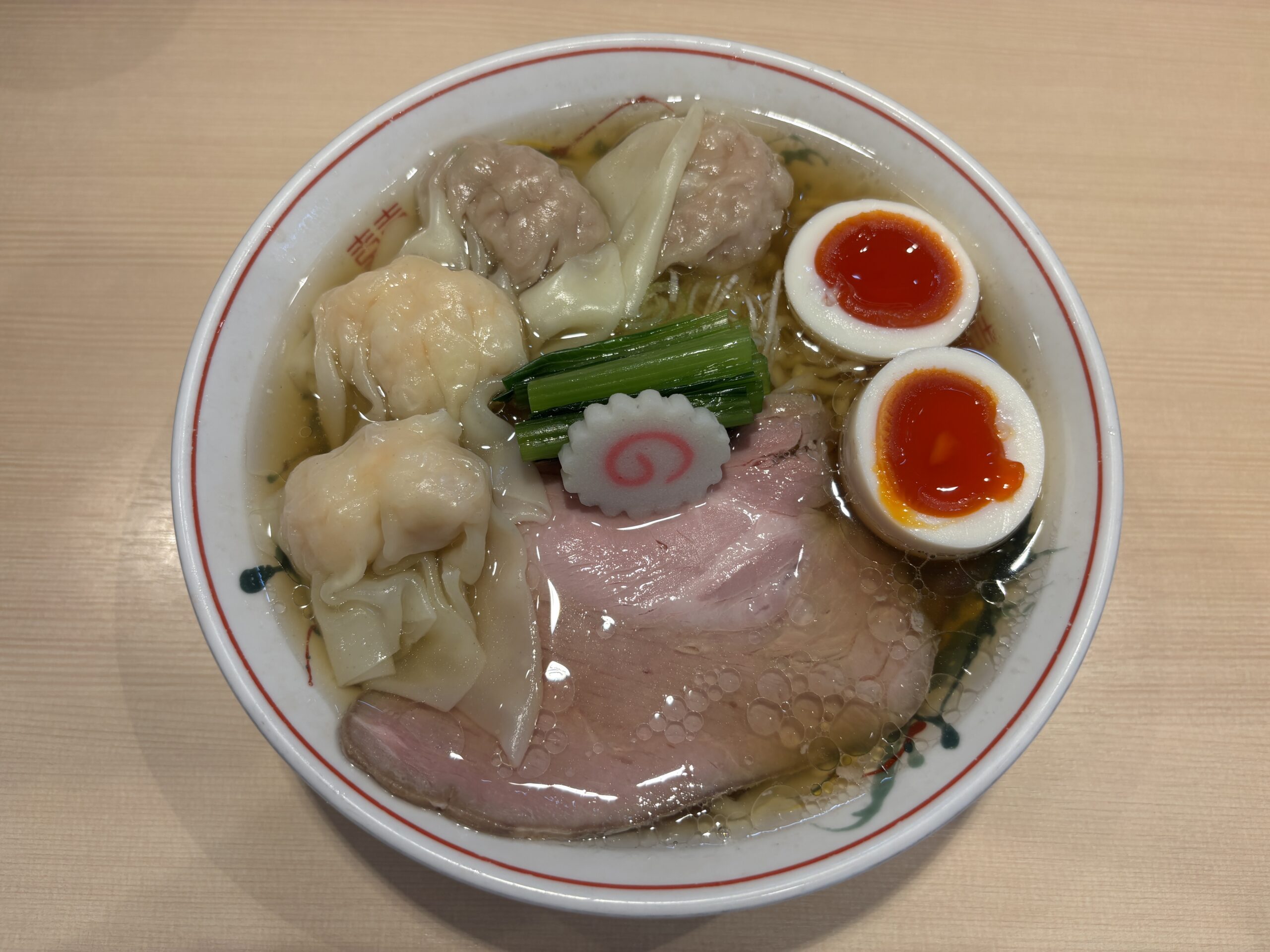 王子「キング製麺」透き通った白だしスープの全部入り”白だしラーメン”