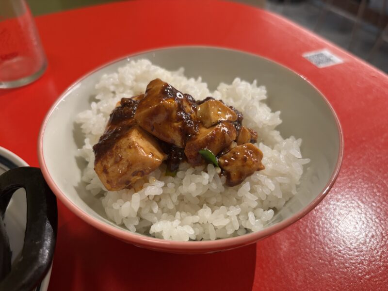 下北沢「ニューかかん」ご飯との相性も抜群な“ニューかかん麻婆豆腐”