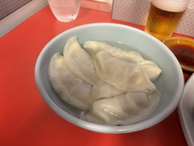 栃木「宇都宮みんみん本店」小麦の香りと餡の旨みが穏やかに立ち上る”水餃子”