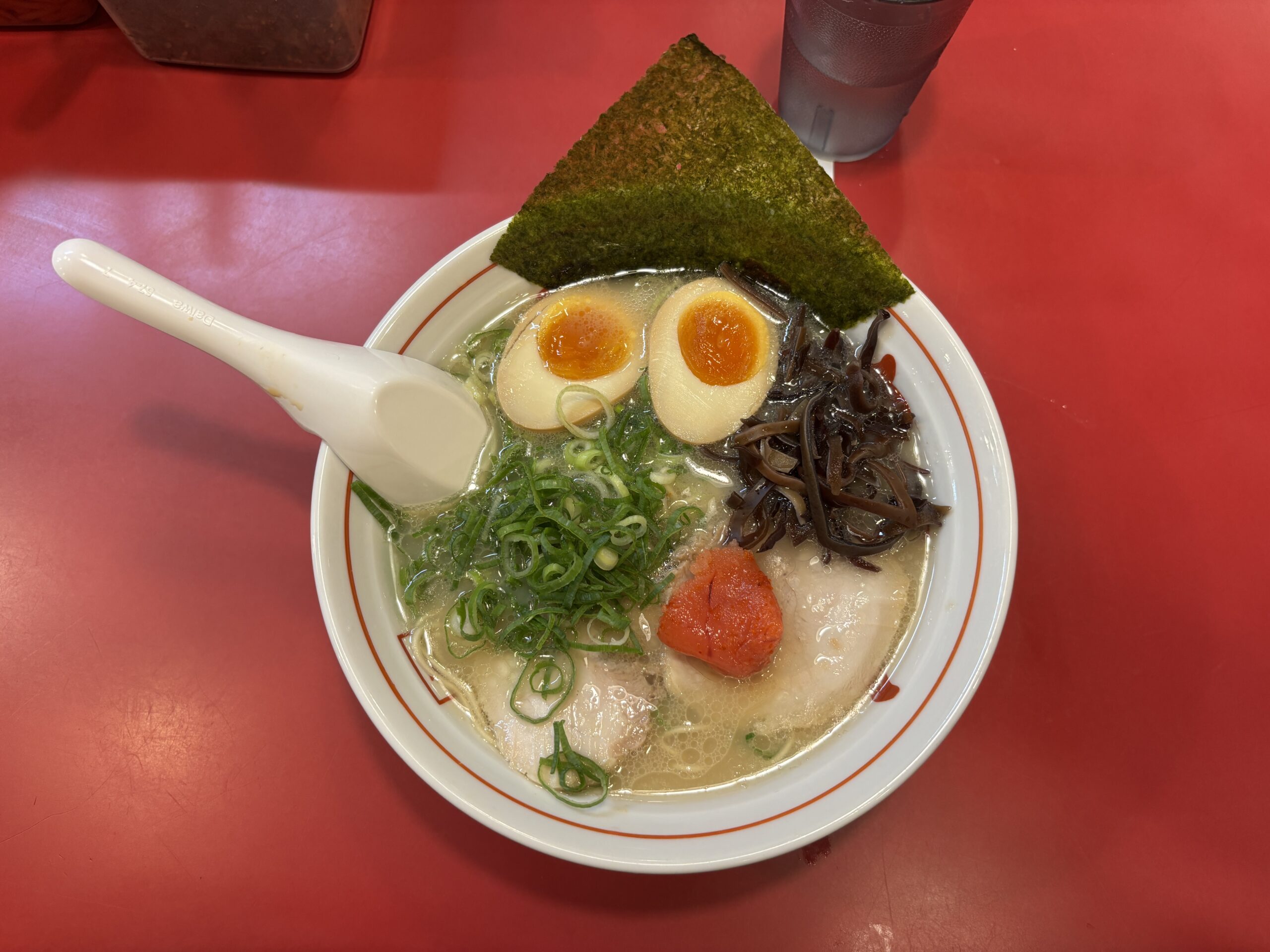 銀座「長浜屋台やまちゃん」〆にもぴったりな長浜ラーメン“博多盛”