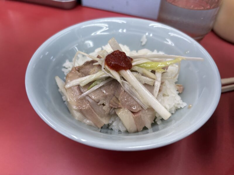 牛久「ラーメンショップ牛久結束店」筆者おすすめの“即席チャーシュー丼”は背徳の美味さ
