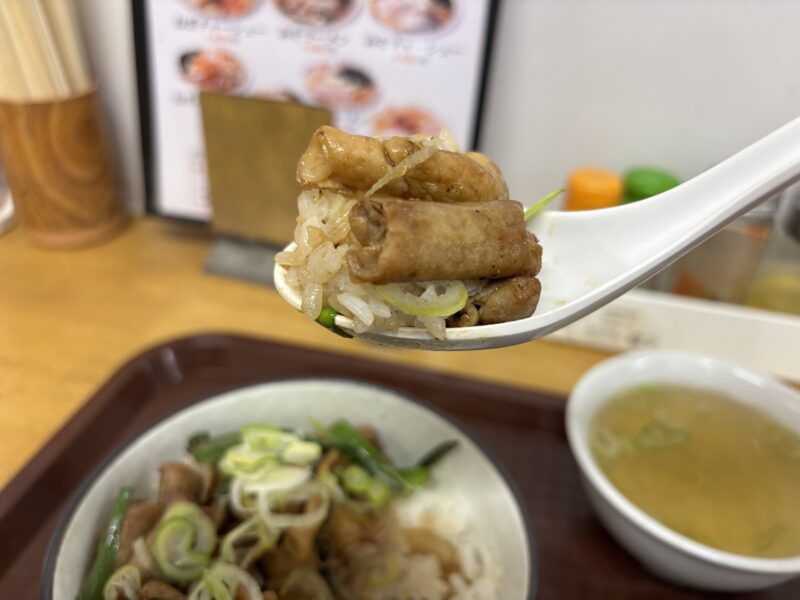 栃木・佐野「ラーメン太七」たった一口で店の評価を一変させる“もつ焼き丼”