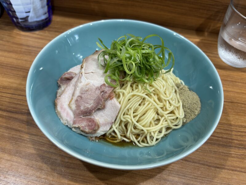 千歳船橋「中華そば西川」西川で最も印象に残った“炭火焼き脂の替え玉”