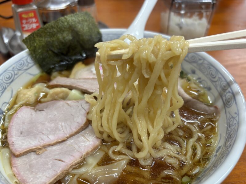 白河「手打中華そば もり」白河ラーメンらしい手打ちのちぢれ麺
