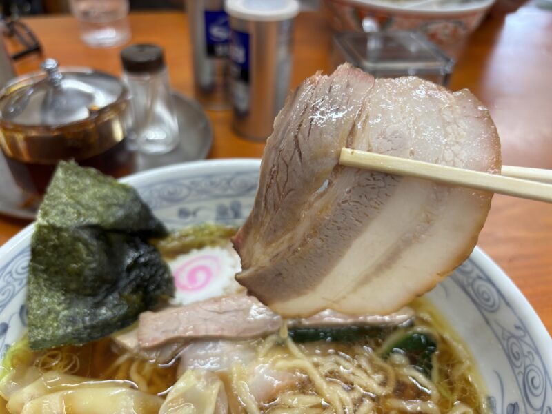白河「手打中華そば もり」噛み締めると肉の旨味がじわっと溢れてくる焼豚