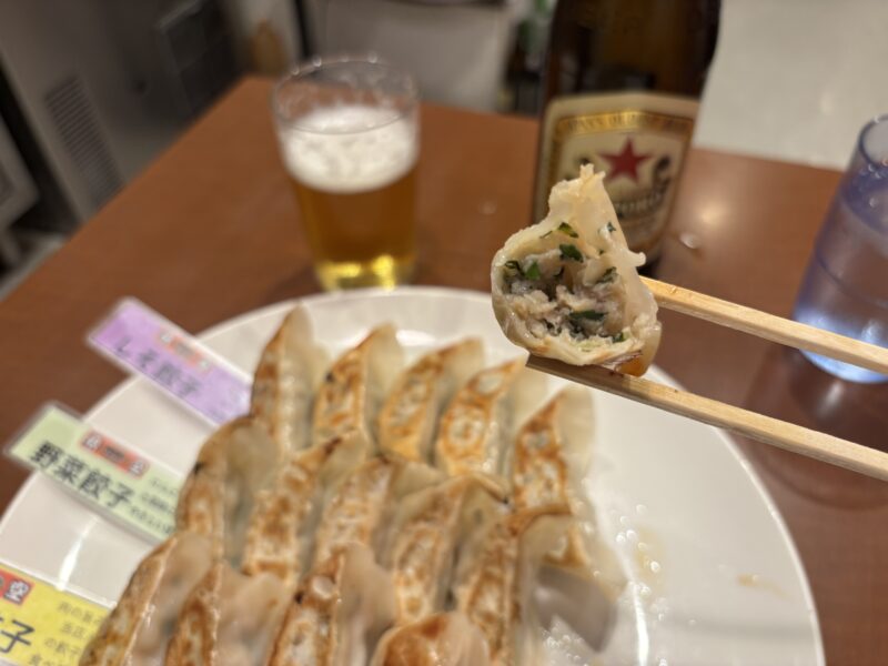 栃木「餃子専門店 宇都宮 悟空」溢れる肉汁のインパクトが忘れられない“特製肉餃子”
