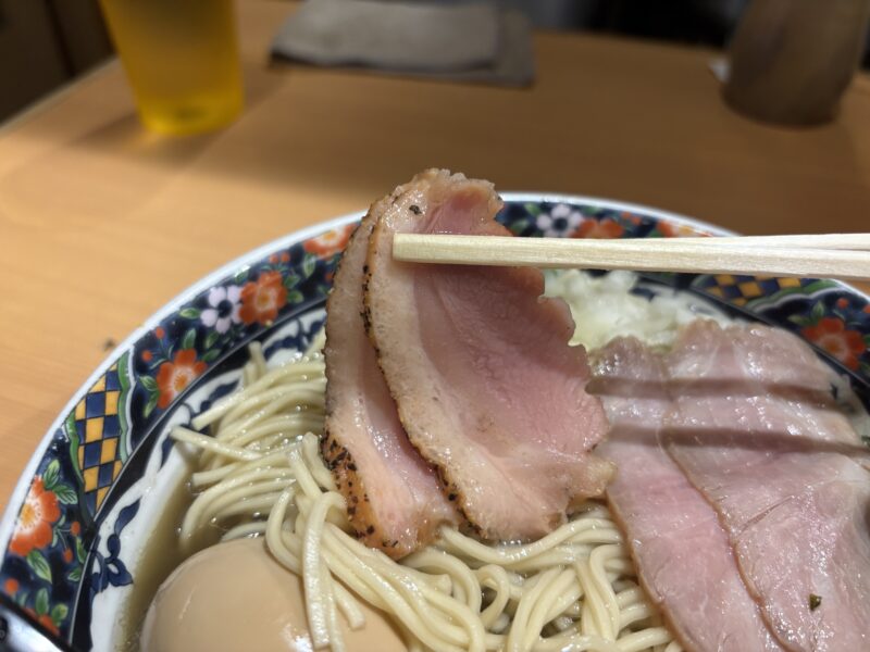 北千住「煮干中華蕎麦かれん」鴨肉の風味を楽しめる鴨ロースト