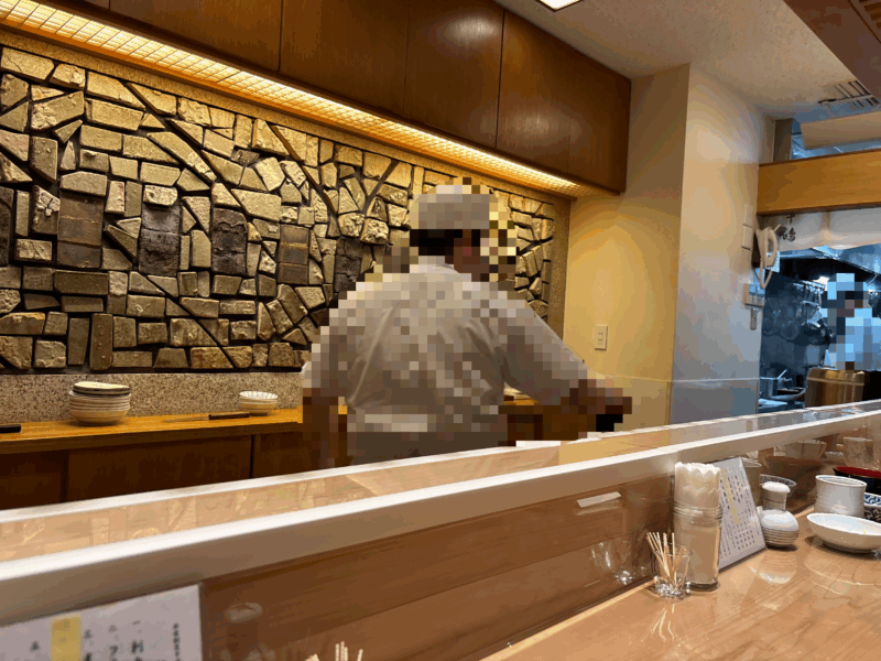 新宿「割烹 中嶋」割烹料理店らしい厳かな空間と気品が共存する店内